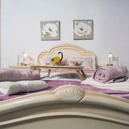 Victoria Apartment *
