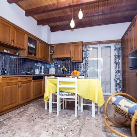 Apartment Victoria *